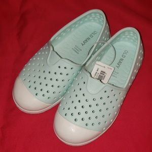 Old Navy Perforated Slip-Ons For Toddler 8 NWT